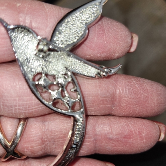 Sara coventry Hummingbird Brooch with Iridescent Accents - Picture 3 of 4